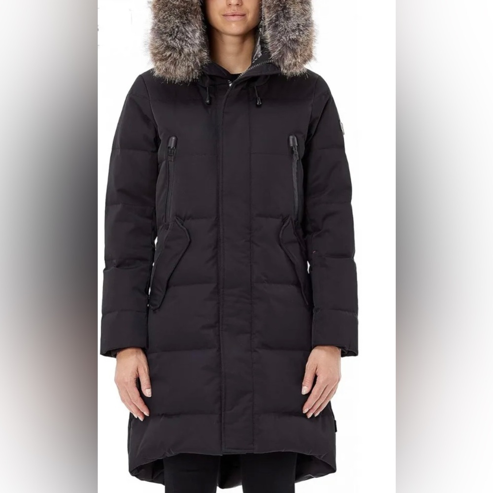 TUMI Women’s Arctic Parka Jacket. Color Black. Size Large. $695 MSRP!!